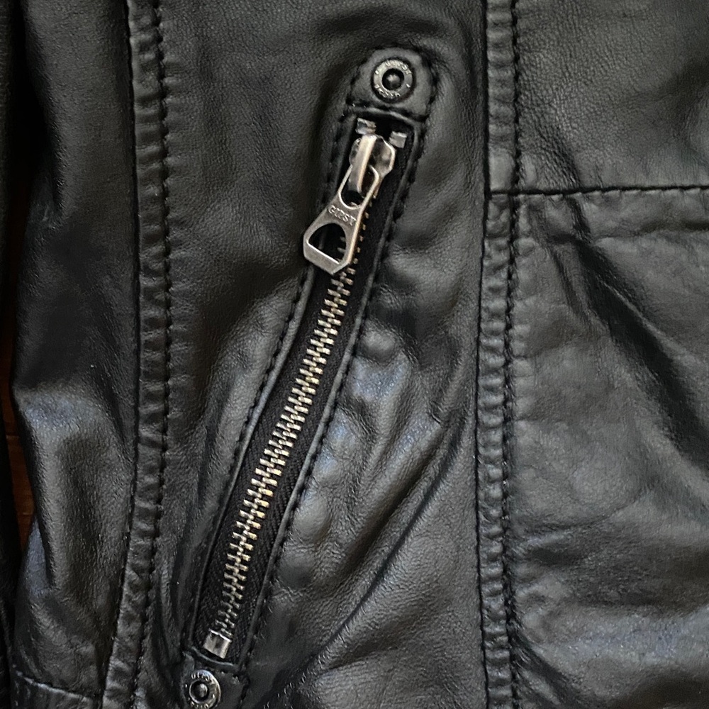Mauritius Black Leather Moto Jacket Fitted Zip Biker EUC Size M - Picture 6 of 16
